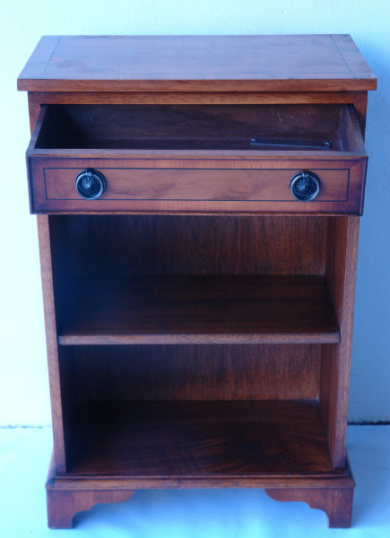A 3727 Small Console Cabinet 1 250 Furniture Eurotroc