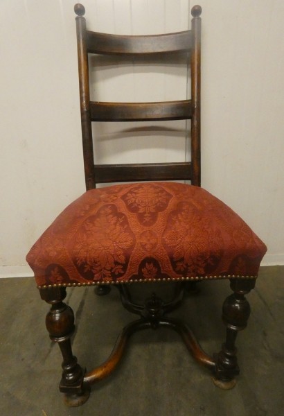 A 7655 - Chair 1900