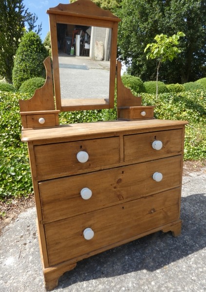 A 8523 - Pine Cabinet 1900