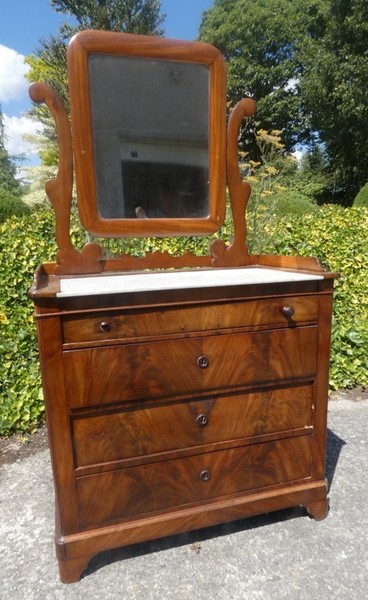 A 8528 - Louis Philippe 19th century commode marble top mirror