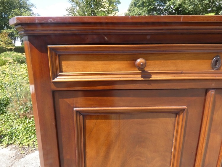 A 8529 - Louis Philippe 19th century 2 doors Cabinet