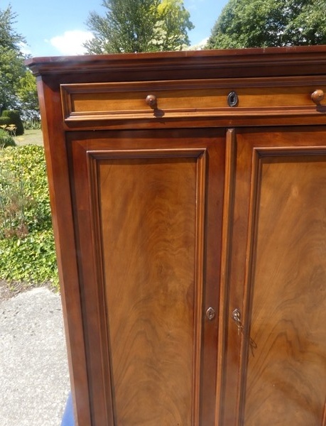 A 8529 - Louis Philippe 19th century 2 doors Cabinet