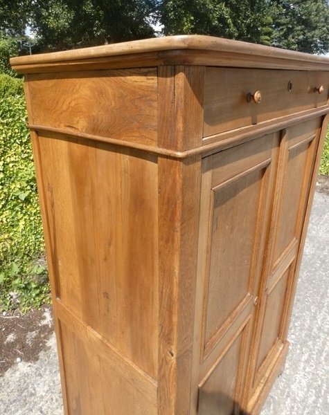 A 8531 - Louis Philippe cabinet oak 19th century