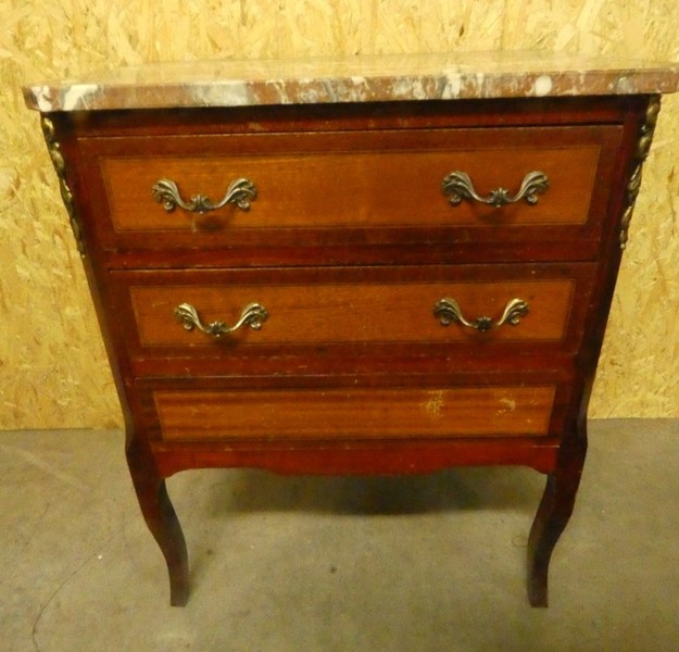 A 8535 - Louis XV small commode 1900 marble top 2 drawers