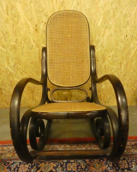 A 8546 - Rocking Chair caned 1900