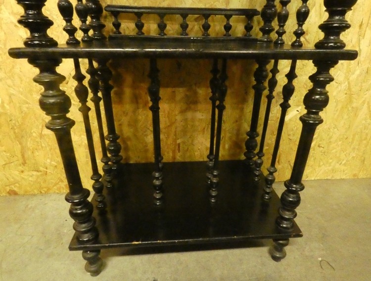 A 8550 - Napoleon III Music Stand