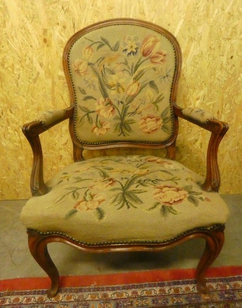 A 8553 - Needlepoint armchair Louis XV 1900