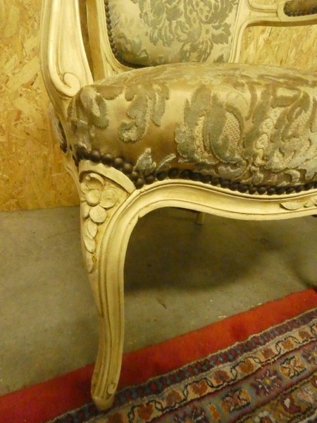 A 8558 - Pair Louis XV armchairs patined