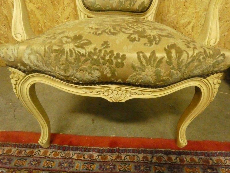 A 8558 - Pair Louis XV armchairs patined