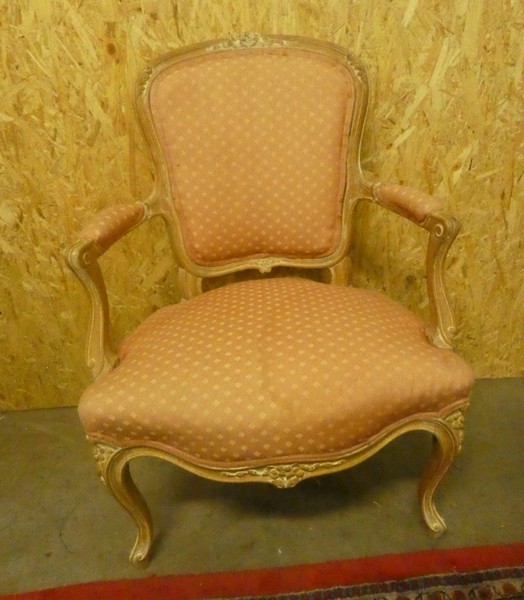 A 8573 - Louis XV armchair patined