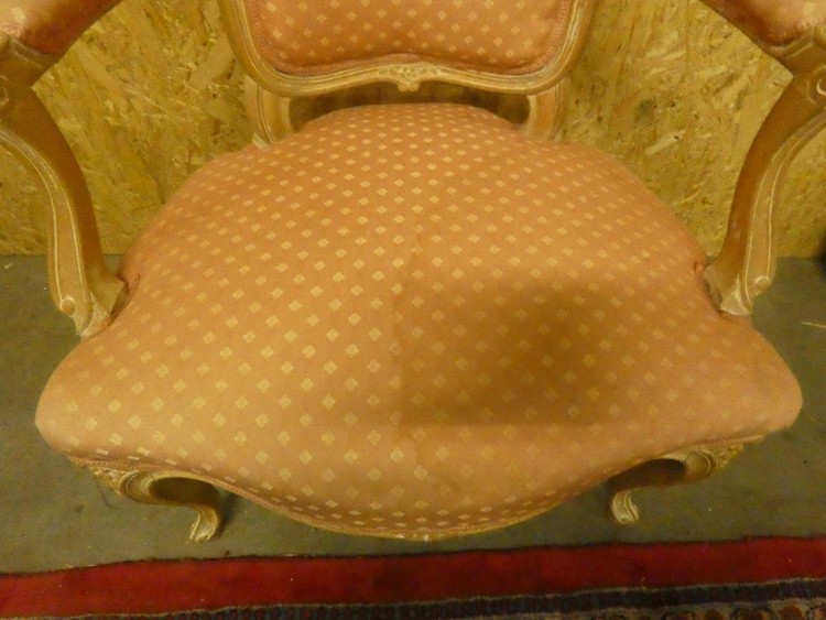A 8573 - Louis XV armchair patined
