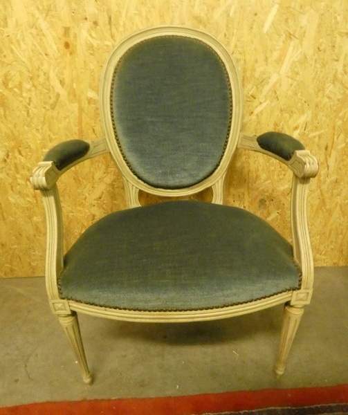 A 8574 - Pair Louis XVI armchairs