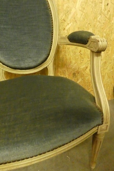 A 8574 - Pair Louis XVI armchairs