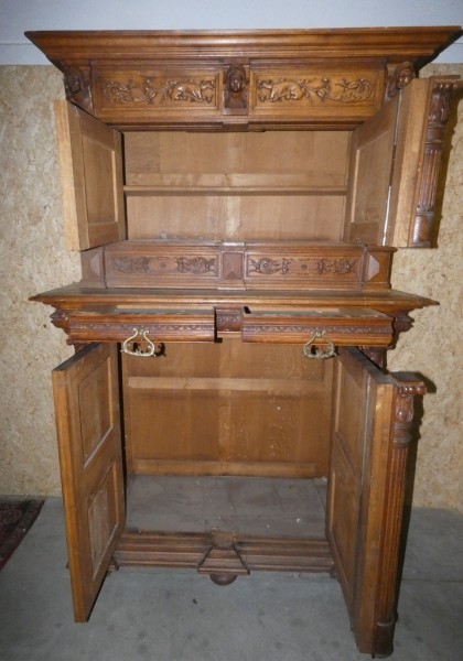 C 815 - Renaissance Cabinet