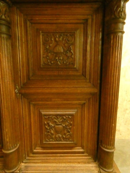 C 815 - Renaissance Cabinet