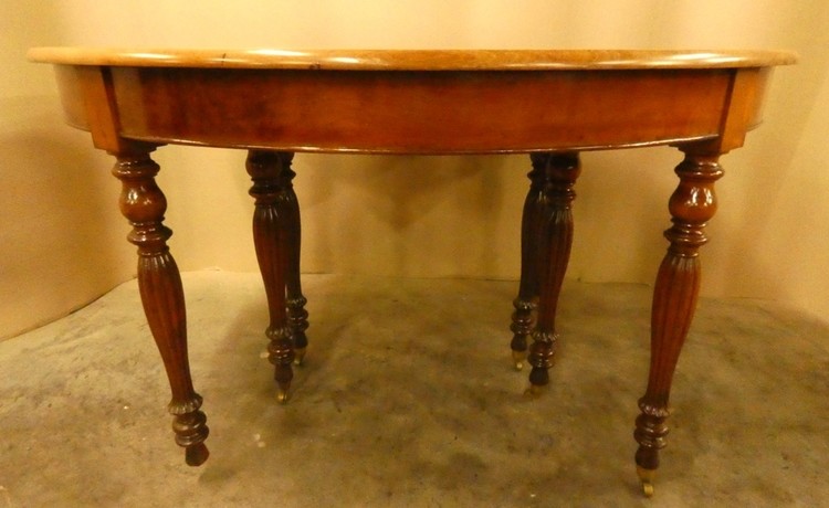 C 838 - Table Louis Philippe + 6 chairs