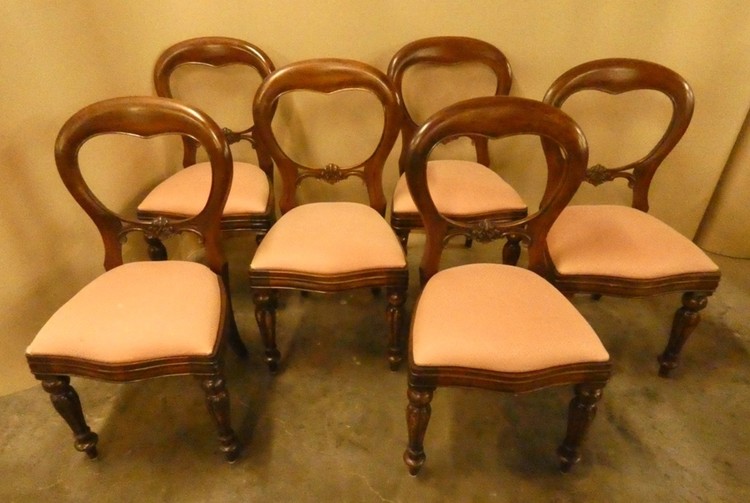 C 838 - Table Louis Philippe + 6 chairs