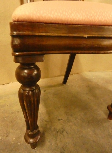 C 838 - Table Louis Philippe + 6 chairs