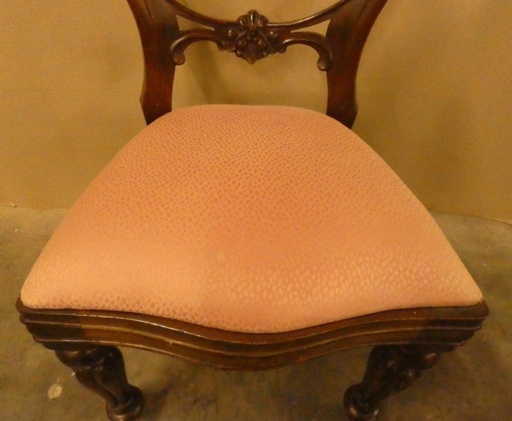 C 838 - Table Louis Philippe + 6 chairs