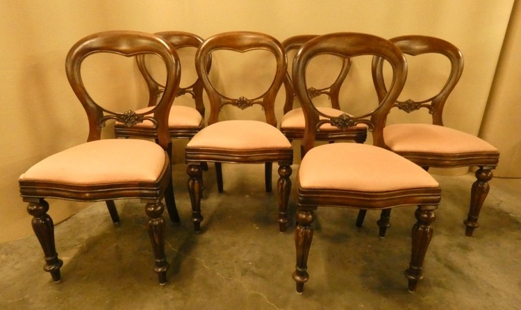 C 838 - Table Louis Philippe + 6 chairs